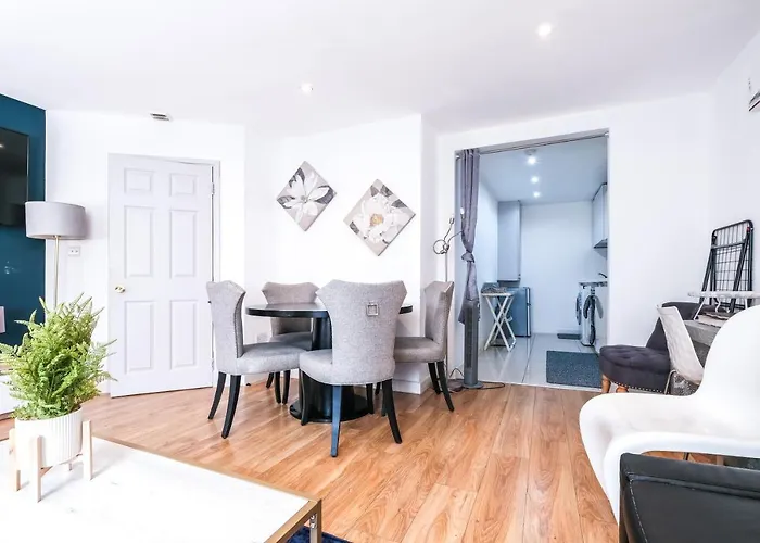 Grandeur 3 Bedroom Flat In London, Mayfair Hy3